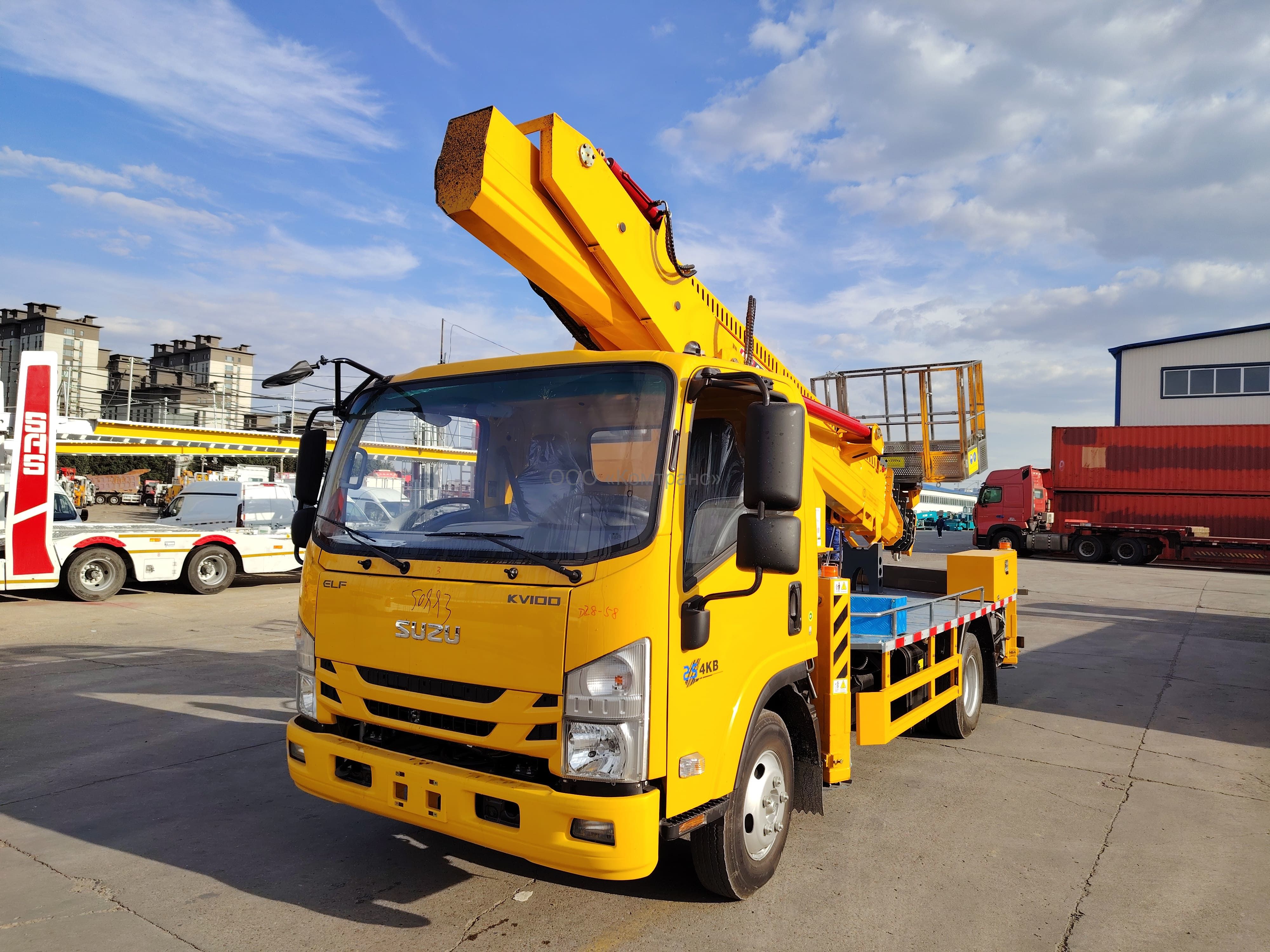 Автовышка Isuzu Elf QL5073UGK6HA - 28 метров